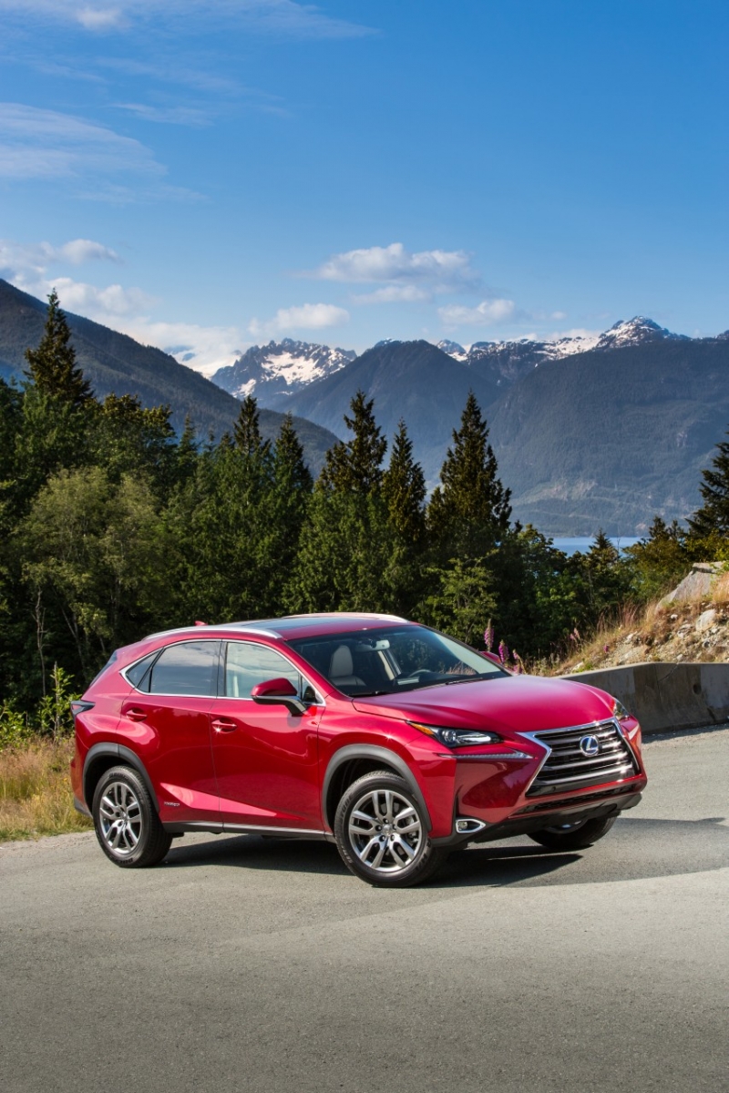 lexus_nx_300h_002