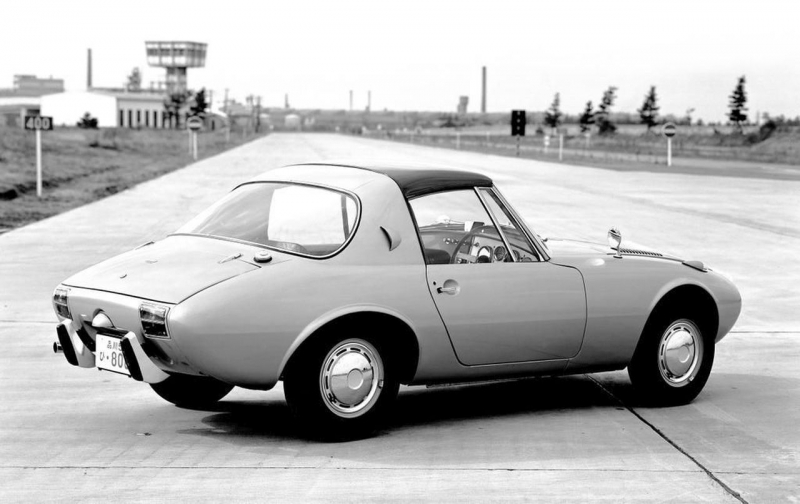 Toyota Sports 800 podczas testów wiosna 1964 © Toyota
