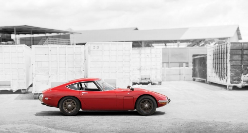 1967_toyota_2000gt__credit_patrick_ernzen____2015_rm_sotheby_s__3_s
