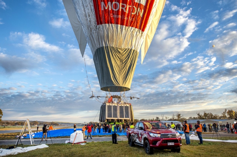 round_20the_20world_20flight_20start_hilux_3