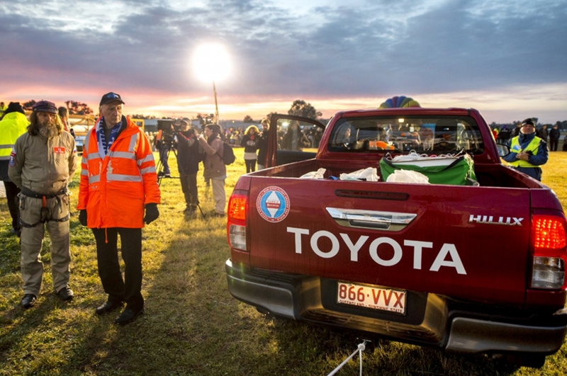 round_20the_20world_20flight_20start_hilux_7