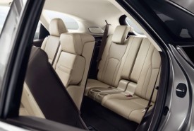 Lexus RX 450hL © Lexus