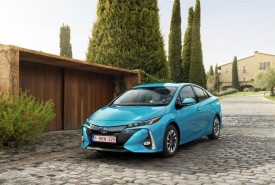 Prius Plug-in 2 gen © Toyota