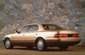 Aerodynamiczne nadwozie prezentowało się elegancko z każdej strony © Lexus