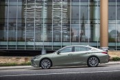 Lexus ES © Lexus
