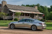 Lexus ES 300h © Lexus