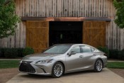 Lexus ES 300h © Lexus