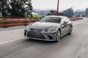 © Lexus