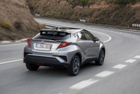 2016_toyota_chr_12t_mte_dynamic_02