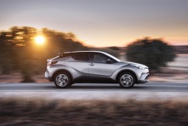2016_toyota_chr_12t_mte_dynamic_03