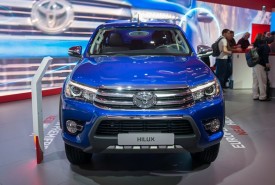 toyota_hilux_photo_1