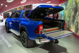 toyota_hilux_photo_2