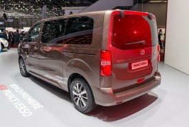 toyota_proace_verso_photo_03