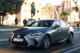 Lexus IS © Lexus