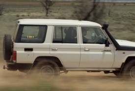 toyota_land_cruiser_emergency_network_04