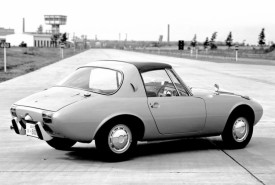 Toyota Sports 800 podczas testów wiosna 1964 © Toyota