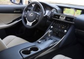 Lexus IS © Lexus