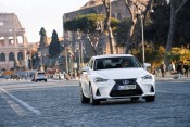 Lexus IS © Lexus