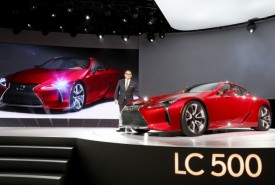 2016_naias_lexus_lc_press_conference_004m