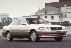 Lexus LS 400 1 generacji ©Lexus