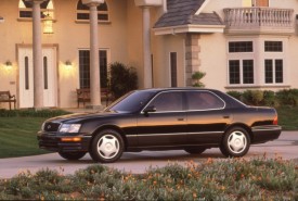 Lexus LS 400 2 generacji ©Lexus
