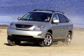 2006_Lexus_RX_330_21