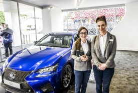 © Lexus