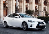 Lexus IS 300h © Lexus