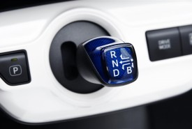 Prius_INT_21