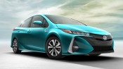 2017_Toyota_Prius_Prime_01