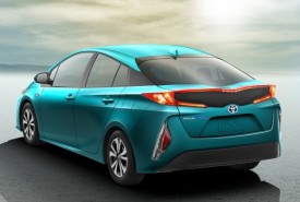 2017_Toyota_Prius_Prime_11