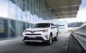 RAV4_Hybrid_18_Sept2015