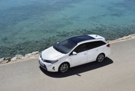 auris_hybrid_touring_sports_ext_27_dpl_2013