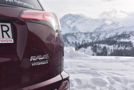 toyota_rav4_hybrid_bordo_5828