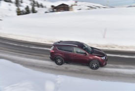 toyota_rav4_hybrid_bordo_5941