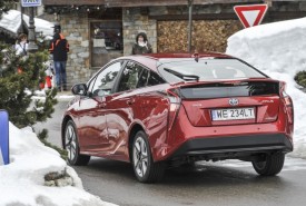 toyota_prius_hybrid_red_0165