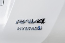large_rav4_hybrid_51_sept2015
