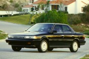 1987 Camry sedan © Toyota