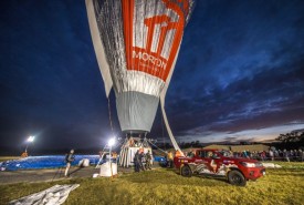 round_20the_20world_20flight_20start_hilux_8