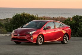 2016_Toyota_Prius_Four_Touring_02