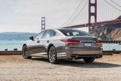 Lexus LS  © Lexus
