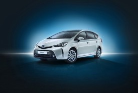 toyota_prius_plus_1