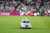 Zdalnie sterowane Hiluxy na Mistrzostwach Świata w lekkoatletyce w Londynie © Toyota UK