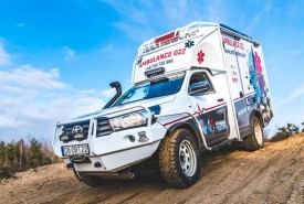 Hilux jako septyczna karetka – unikalny ambulans na wielozadaniowym podwoziu Toyoty