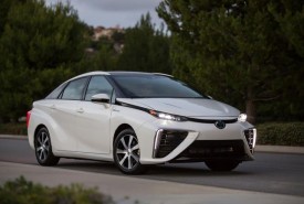 Toyota już po raz 13 najcenniejszą marką motoryzacyjną wg Interbrand