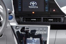 Samochód w roli smartfonu – pierwsze takie Toyoty już za rok