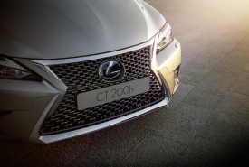 Niezawodny, luksusowy, sportowy, bezpieczny – Lexus obsypany nagrodami
