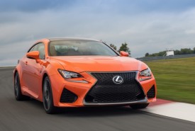 Skrajem przepaści w Lexusie RC F